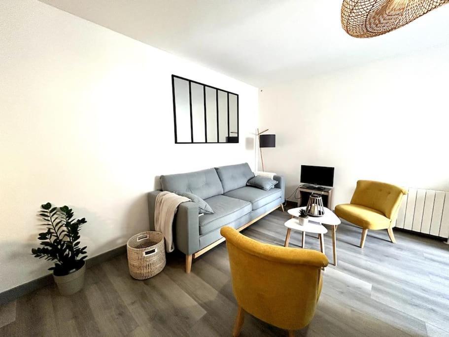Cote Cour - Appartement En Plein Centre-Ville & Proche Des Thermes Rochefort  Zewnętrze zdjęcie